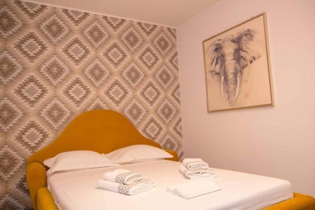 Colonial Touch Apartament Brașov Exterior foto