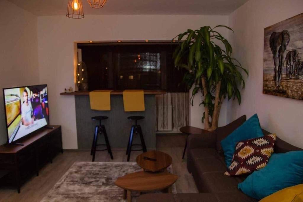 Colonial Touch Apartament Brașov Exterior foto